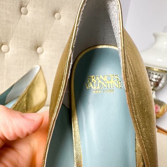 Frances Valentine The Knot Gold Leather Kitten Heel Size 8.5 B - Picture 7 of 8